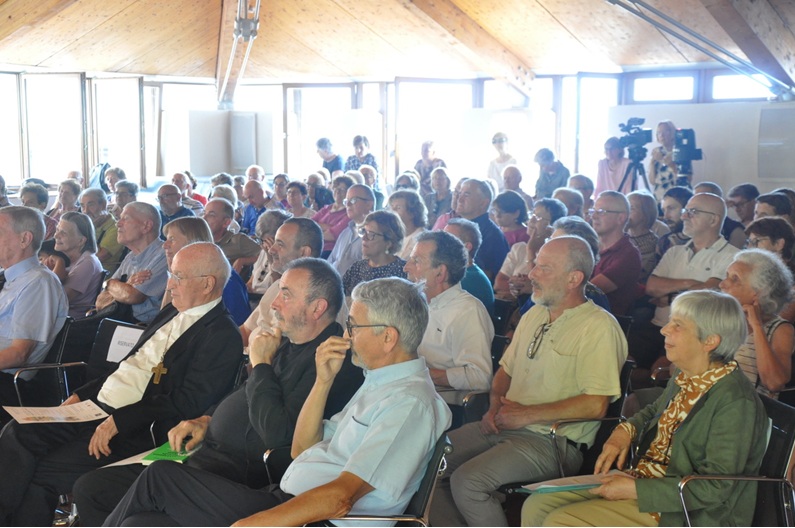 Preisverleihung in Tonadico, der Stadt des Paktes. Foto: Roberto Di Pietro