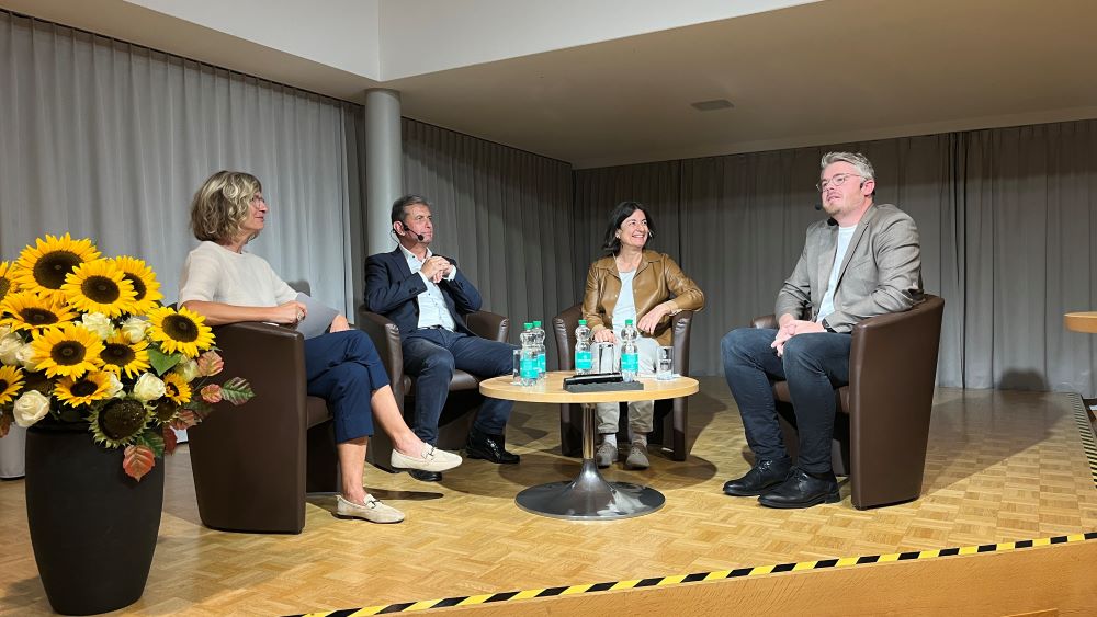 v.l.n.r.: Ladina Spiess, Andreas Krafft, Emanuela Chiapparini, Martin Iten; Foto: Willy Graf