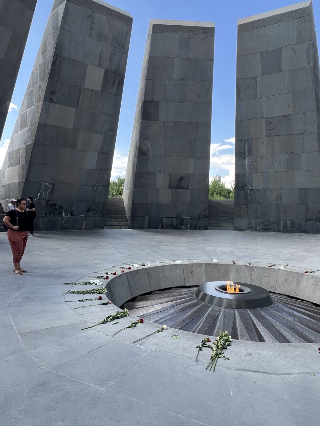 Gedenkfeuer an den Genozid an Armenier:innen; Foto: Emanuela Chiapparini